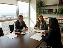 Defensa en delitos contra la libertad: detención, secuestro y coacciones en Vigo